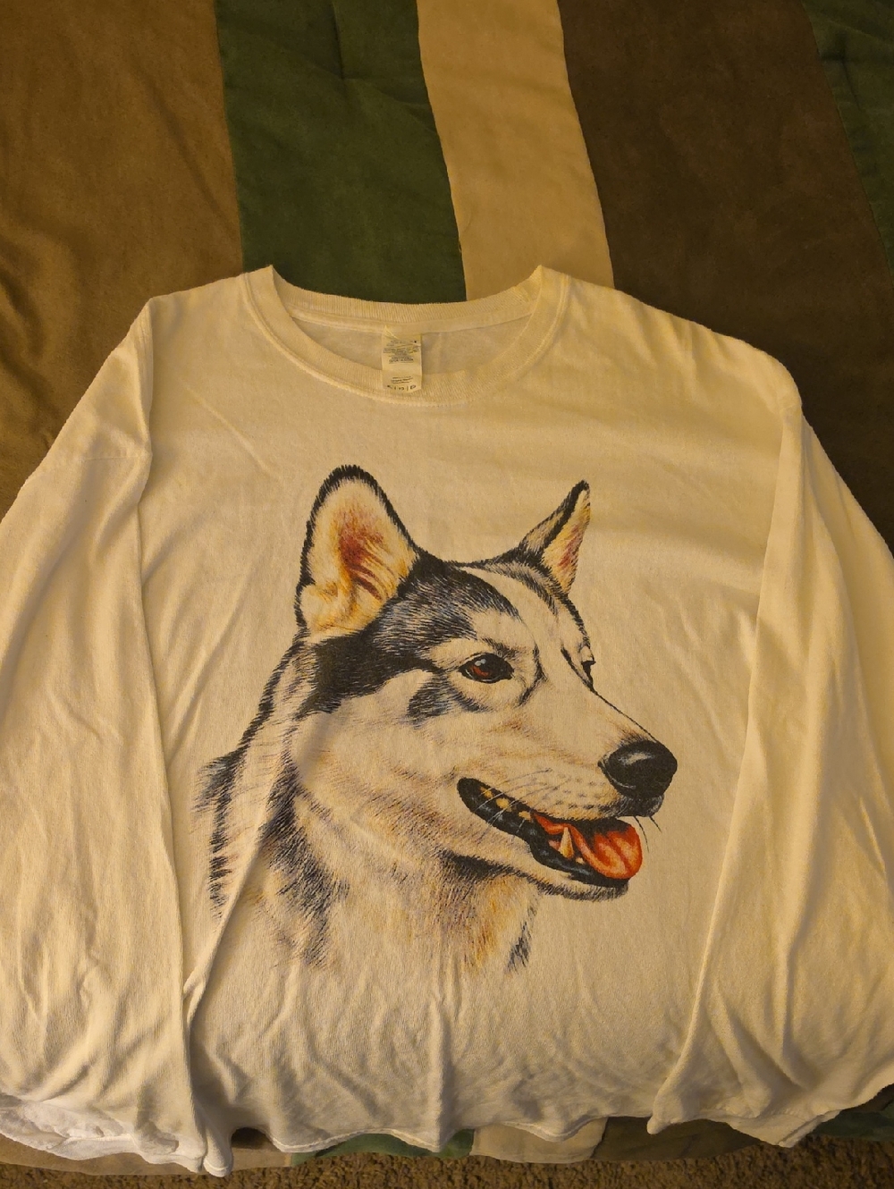 Gildan White Long-Sleeve Dog Graphic Tee with Husky Portrait